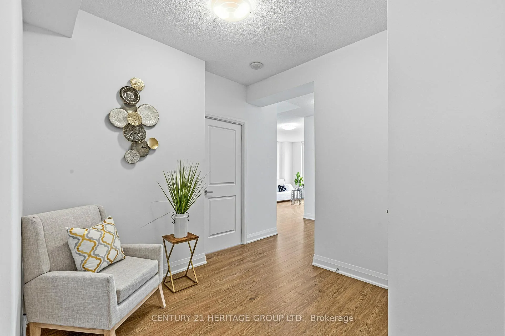 Photo 6 of Unit 208, 75 North Park Road, Vaughan, Beverley Glen — HOMEH