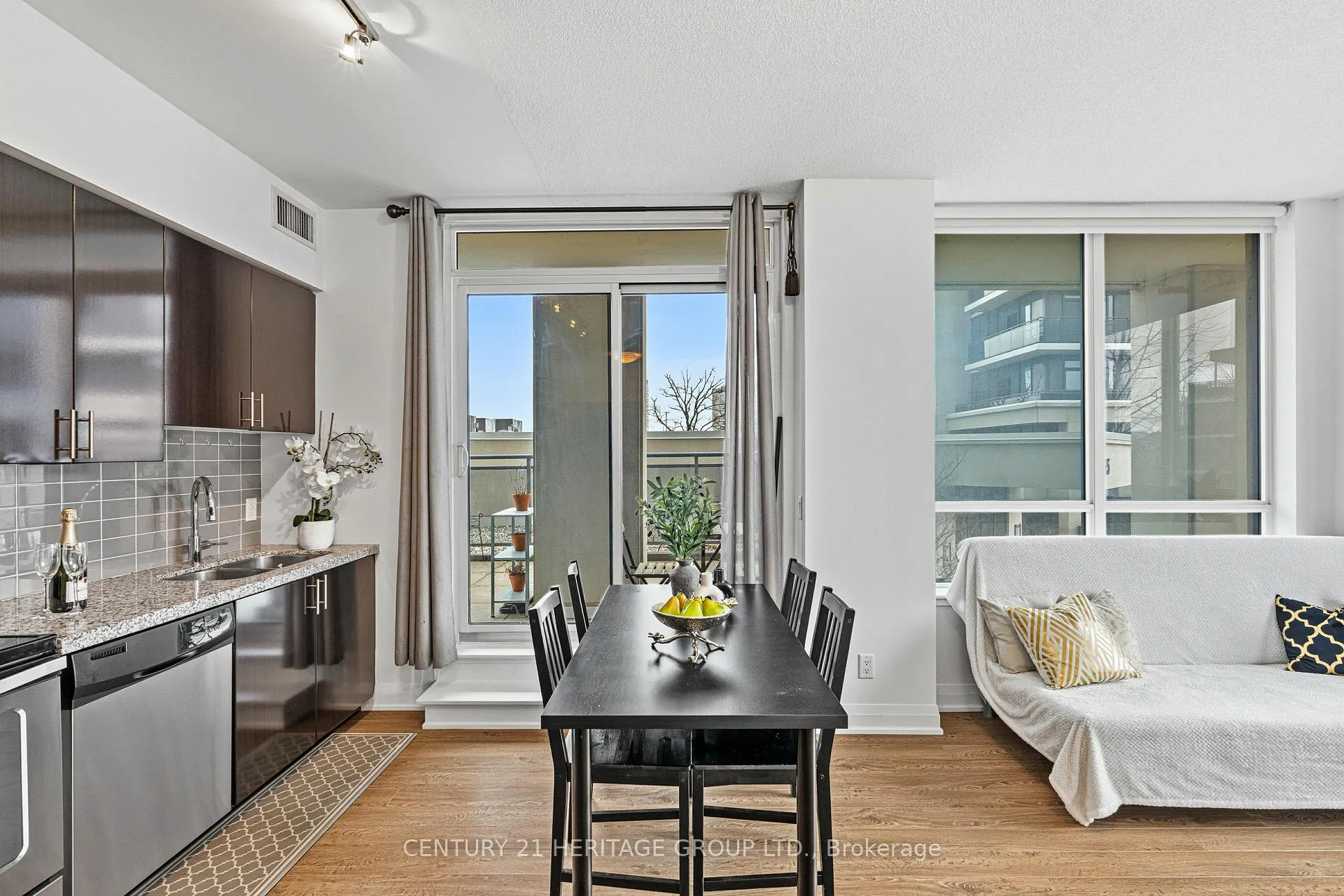 Photo 13 of Unit 208, 75 North Park Road, Vaughan, Beverley Glen — HOMEH
