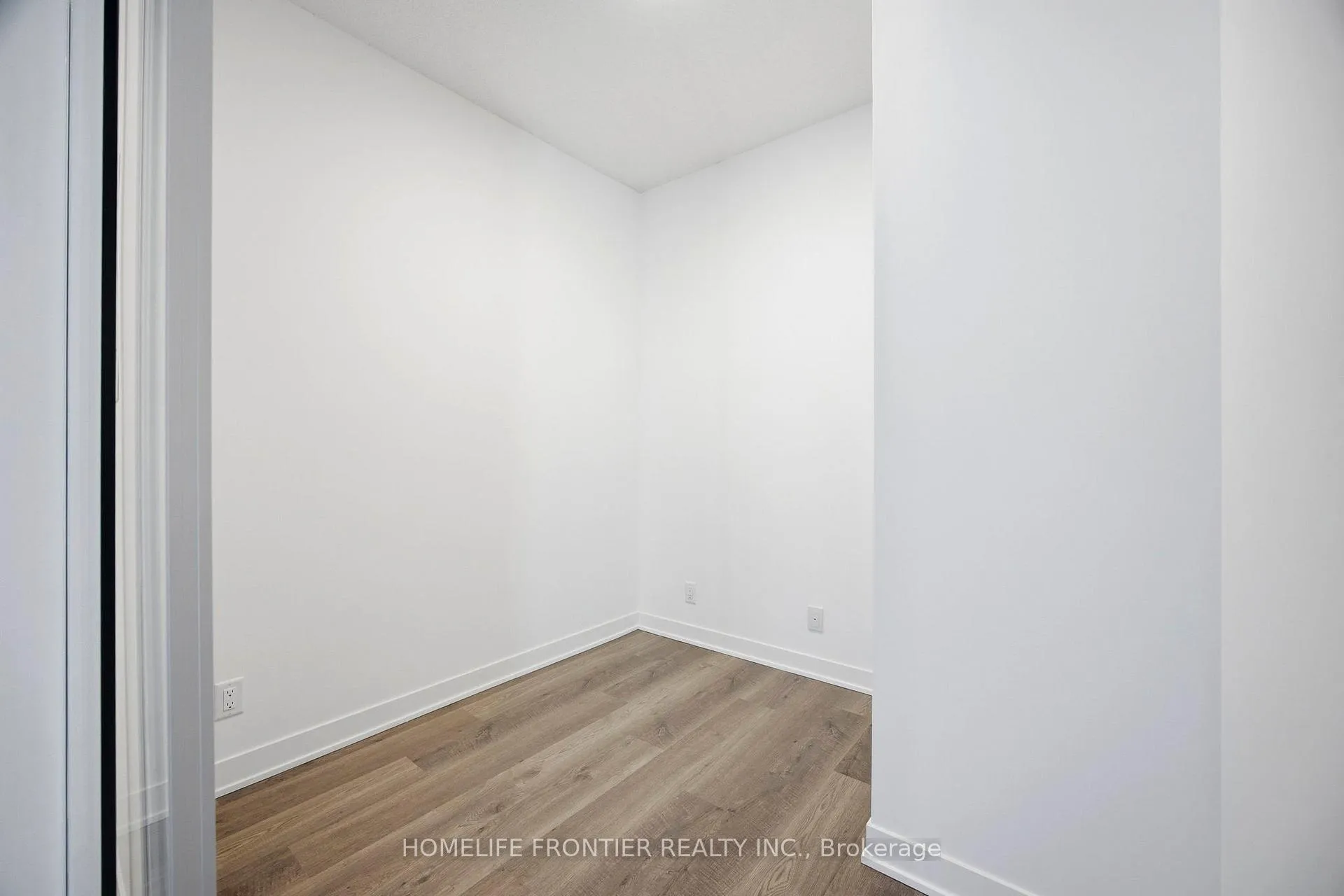 Photo 7 of Unit 2609, 180 Front Street E, Toronto, Moss Park — HOMEH