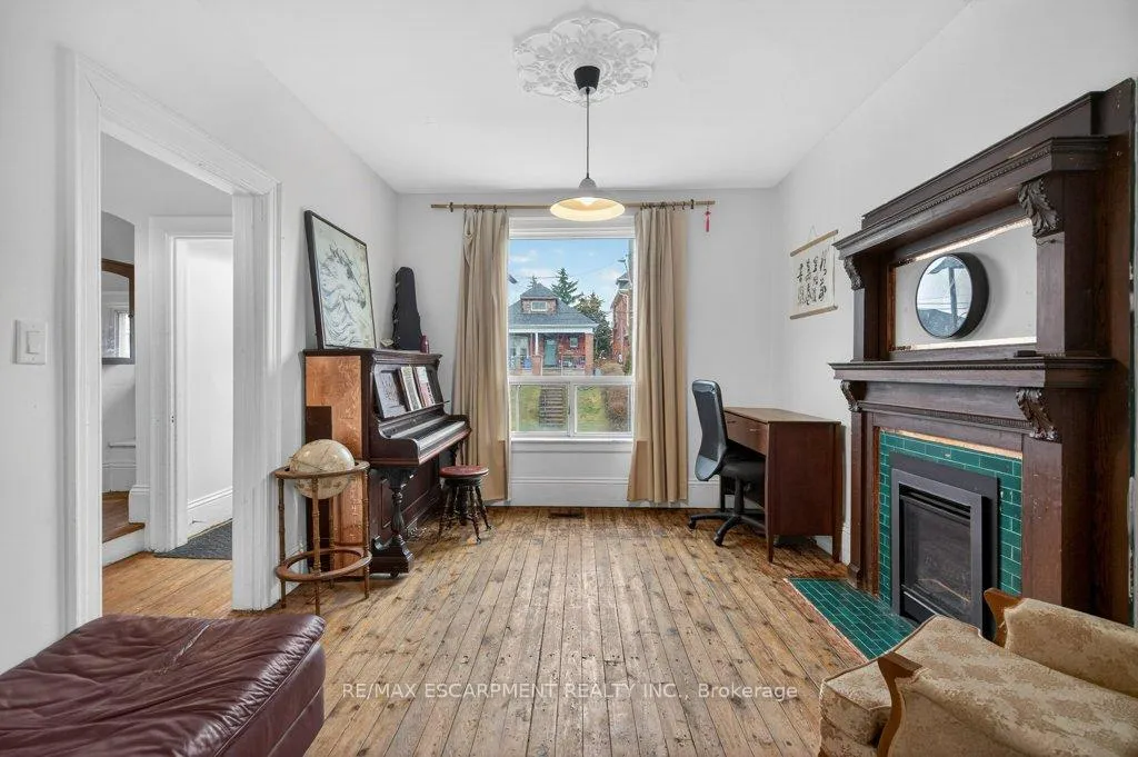 Photo 8 of 523 Catharine Street N, Hamilton, North End — HOMEH
