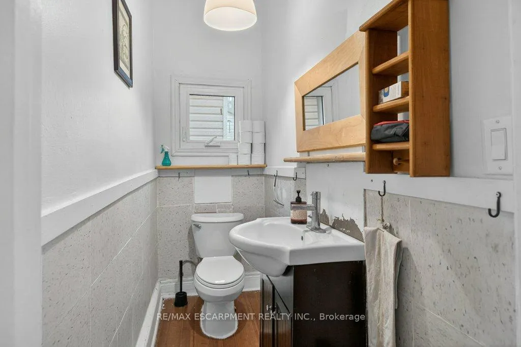 Photo 20 of 523 Catharine Street N, Hamilton, North End — HOMEH