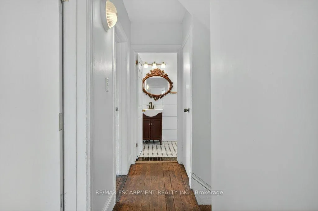 Photo 27 of 523 Catharine Street N, Hamilton, North End — HOMEH