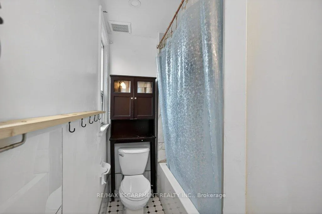 Photo 29 of 523 Catharine Street N, Hamilton, North End — HOMEH