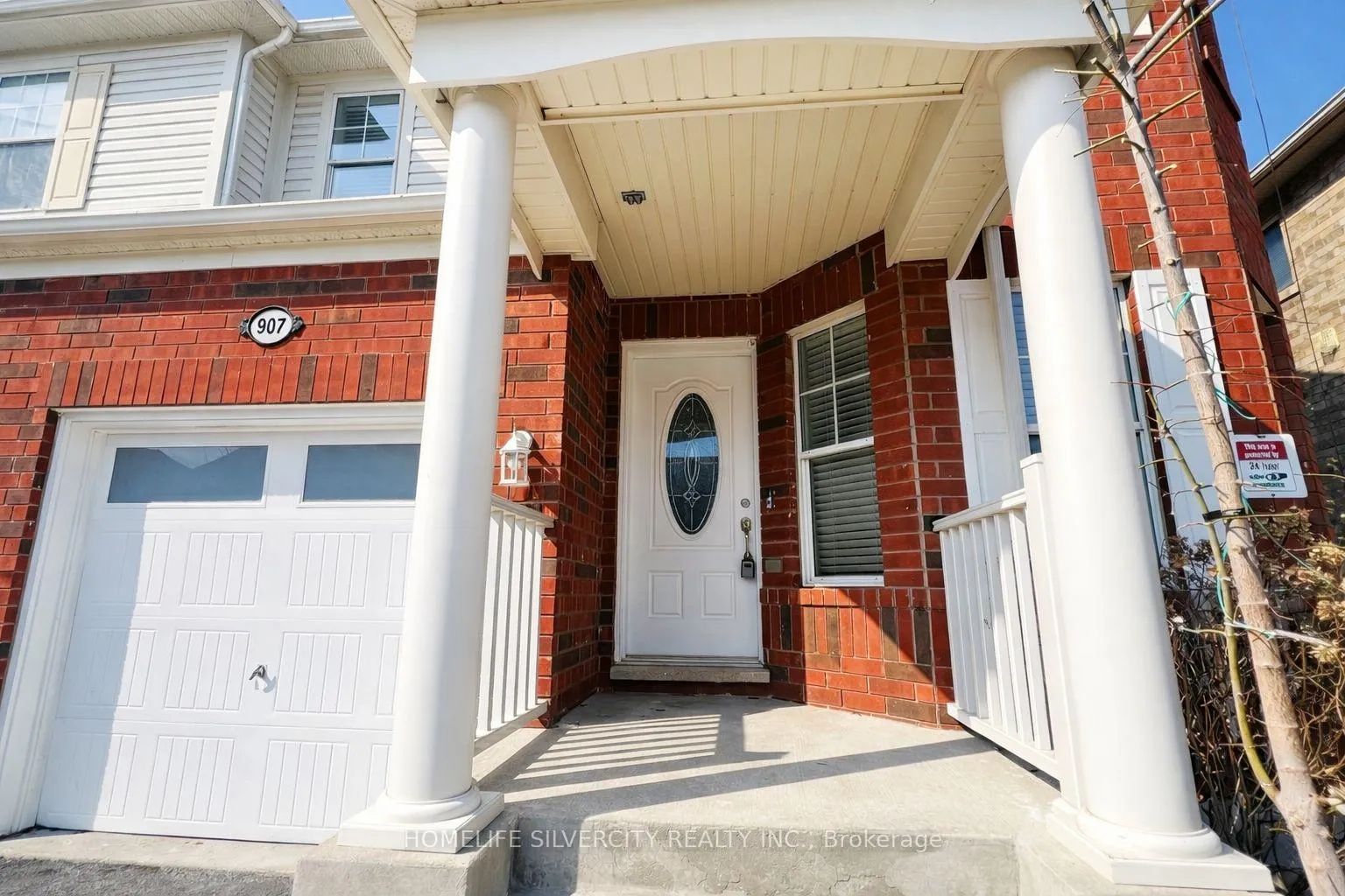 Photo 3 of 907 Zelinsky Crescent, Milton, Coates — HOMEH