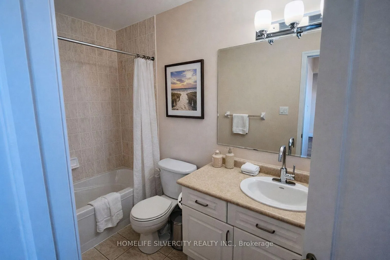 Photo 14 of 907 Zelinsky Crescent, Milton, Coates — HOMEH