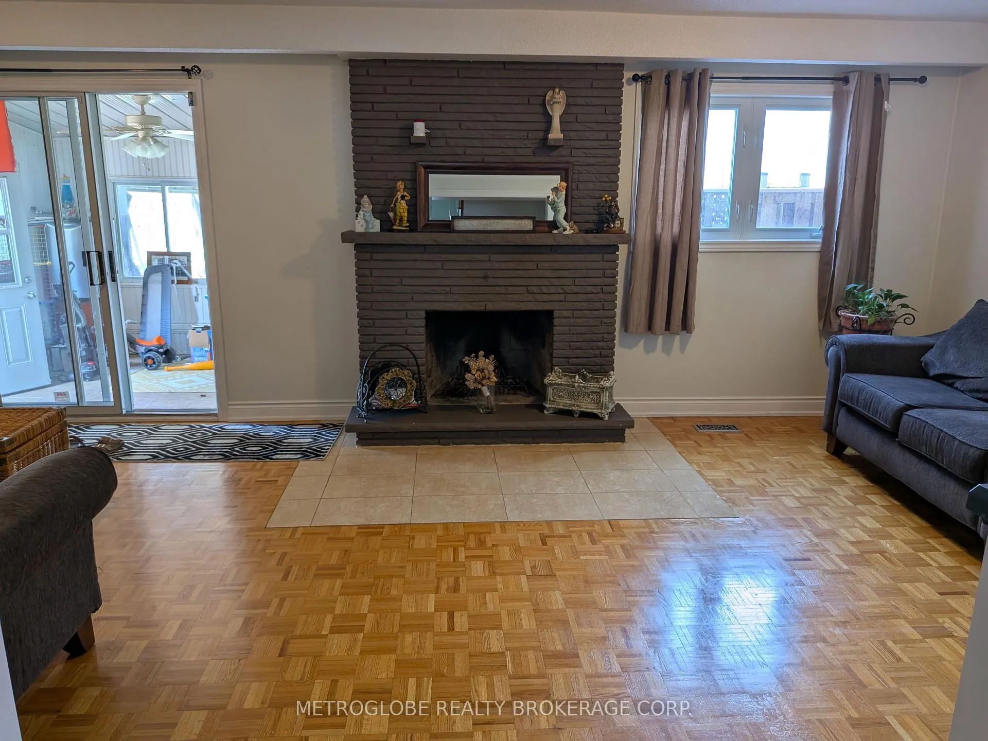 Photo 6 of 174 Andrew Park, Vaughan, West Woodbridge — HOMEH