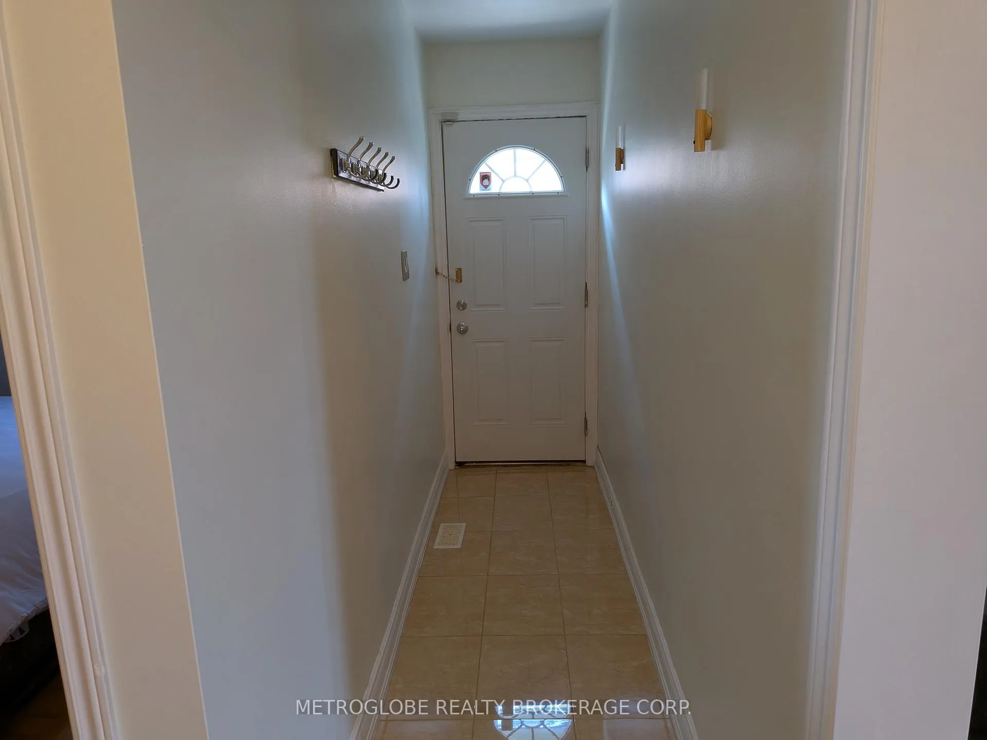 Photo 7 of 174 Andrew Park, Vaughan, West Woodbridge — HOMEH