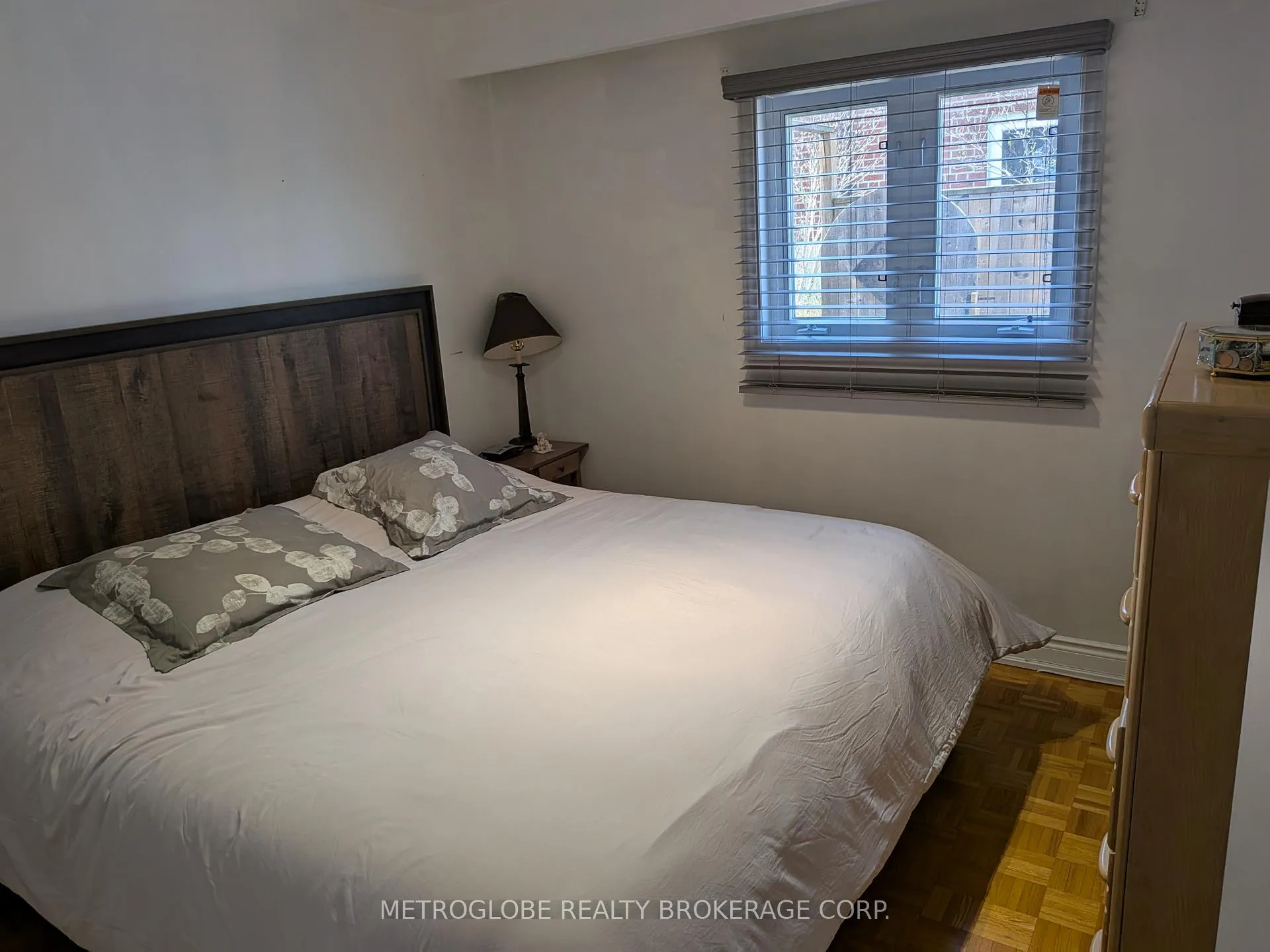 Photo 9 of 174 Andrew Park, Vaughan, West Woodbridge — HOMEH
