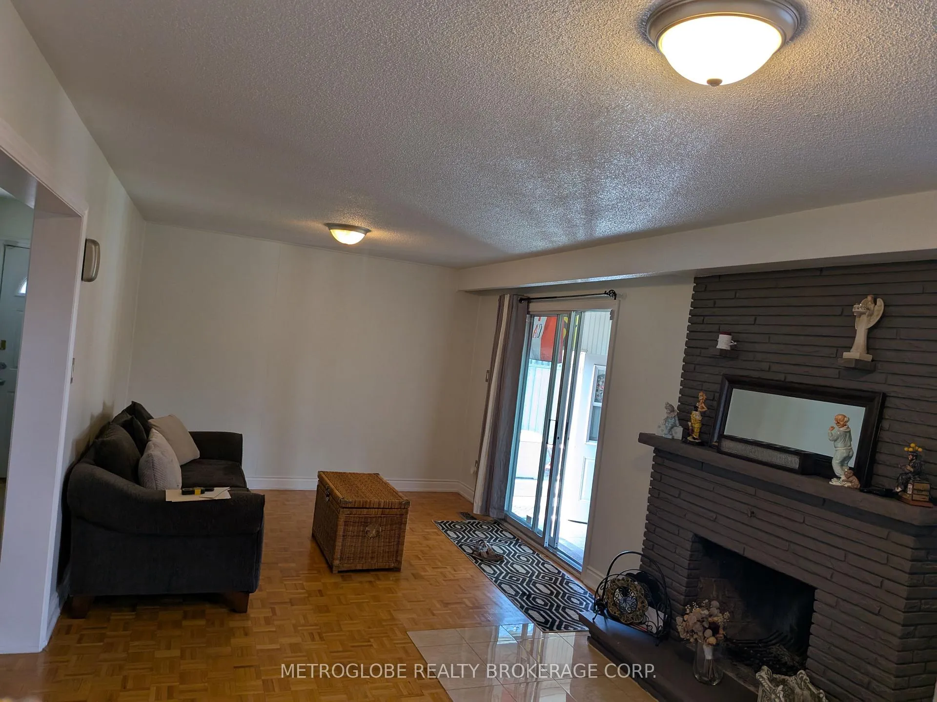 Photo 10 of 174 Andrew Park, Vaughan, West Woodbridge — HOMEH