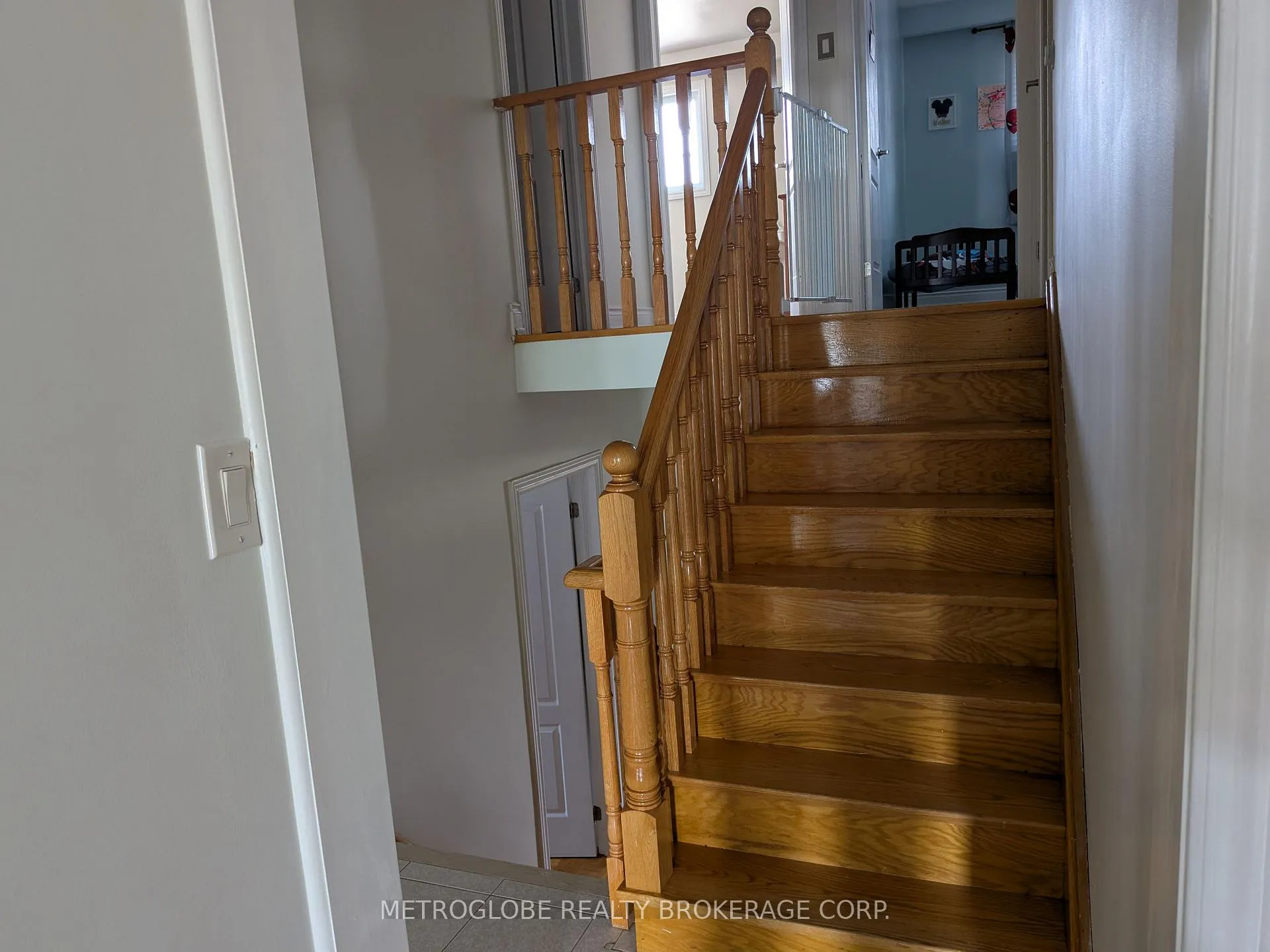 Photo 11 of 174 Andrew Park, Vaughan, West Woodbridge — HOMEH