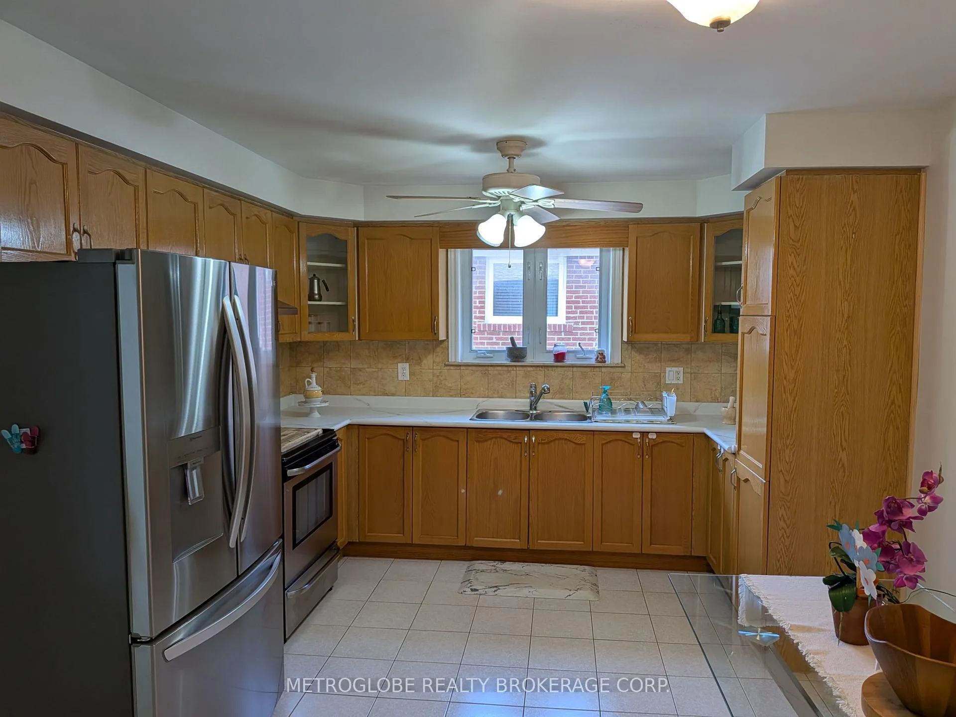 Photo 15 of 174 Andrew Park, Vaughan, West Woodbridge — HOMEH