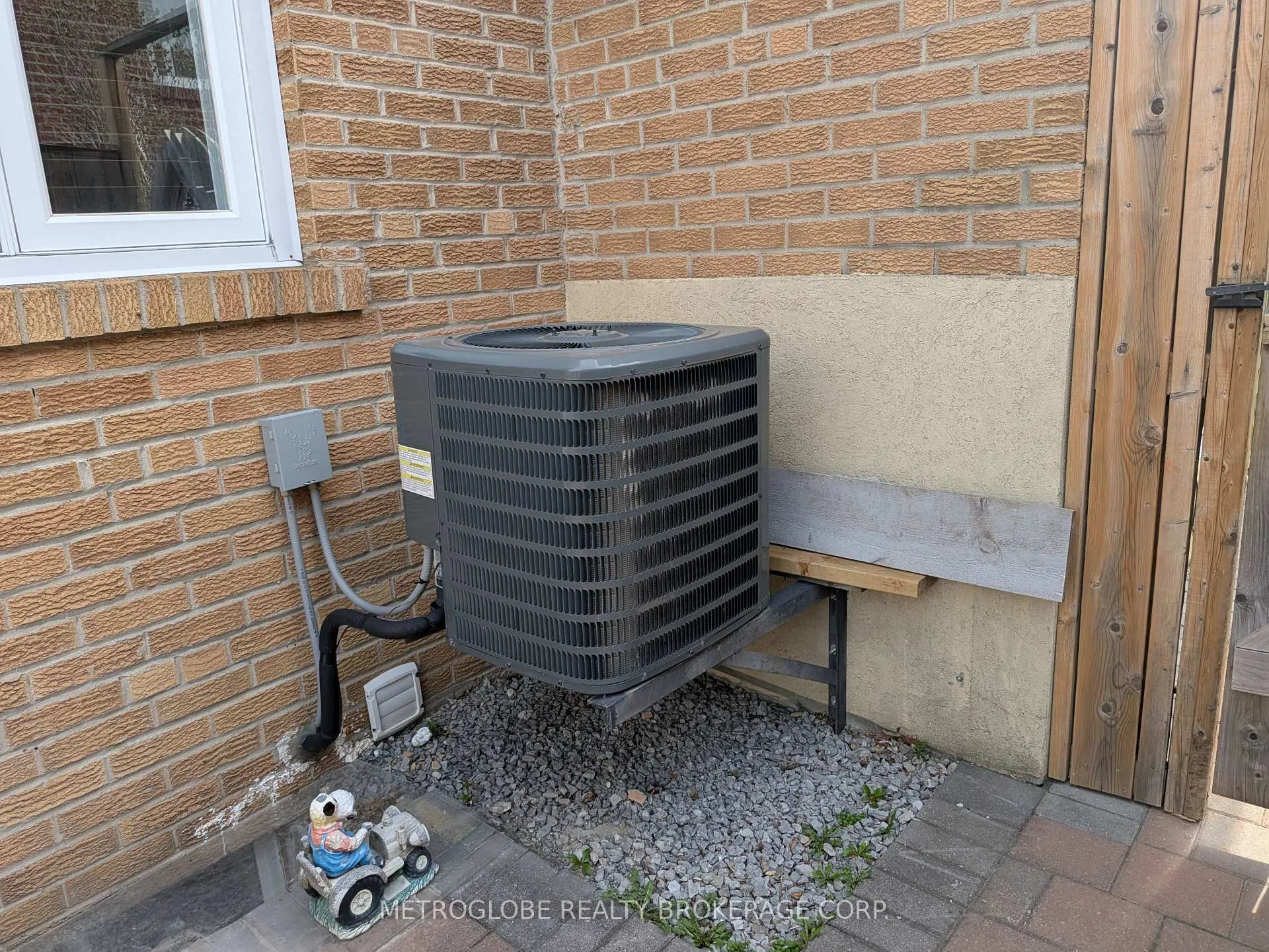 Photo 29 of 174 Andrew Park, Vaughan, West Woodbridge — HOMEH