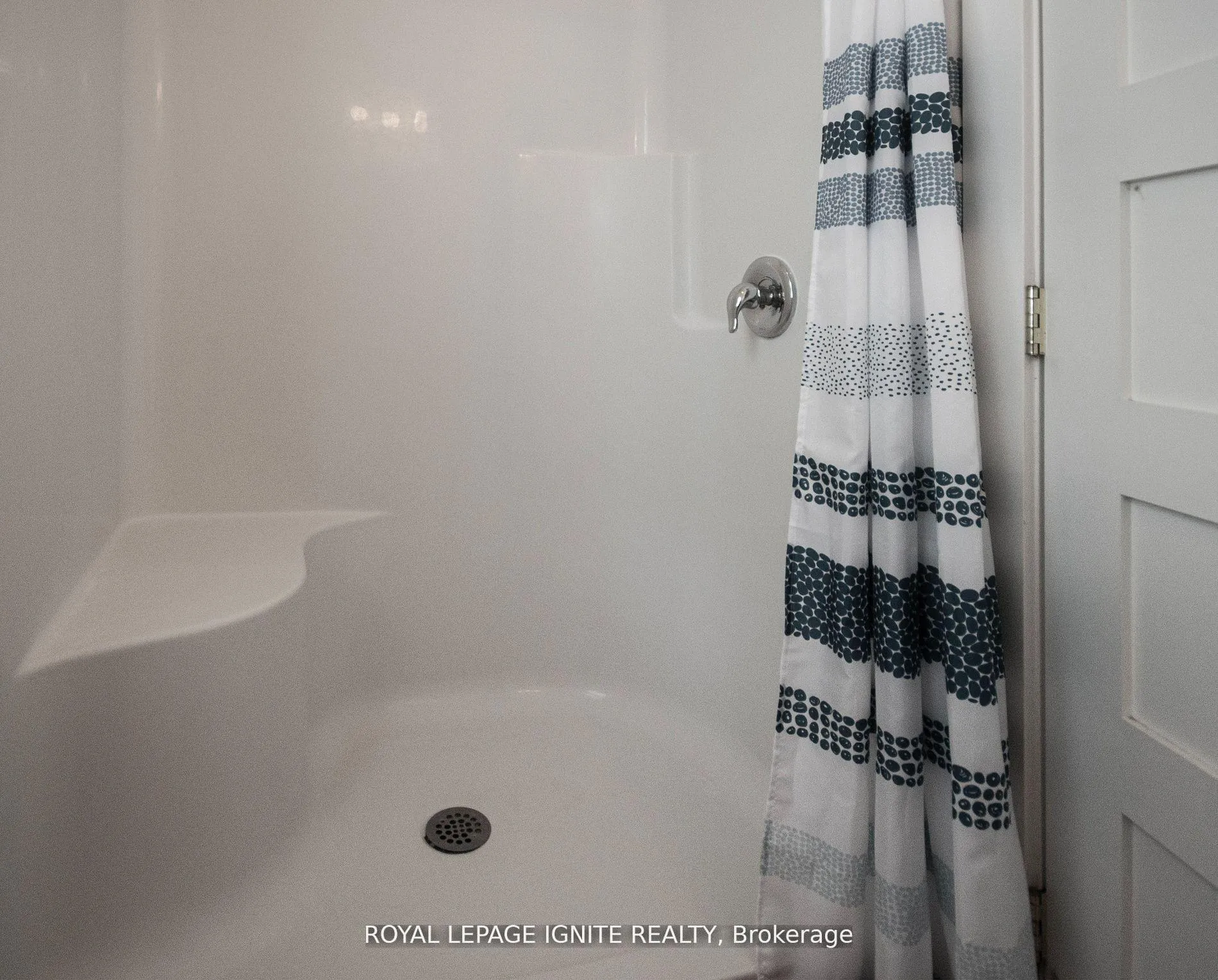 Photo 24 of Unit 208, 19 Summer Village Lane, Prince Edward County, Athol — HOMEH