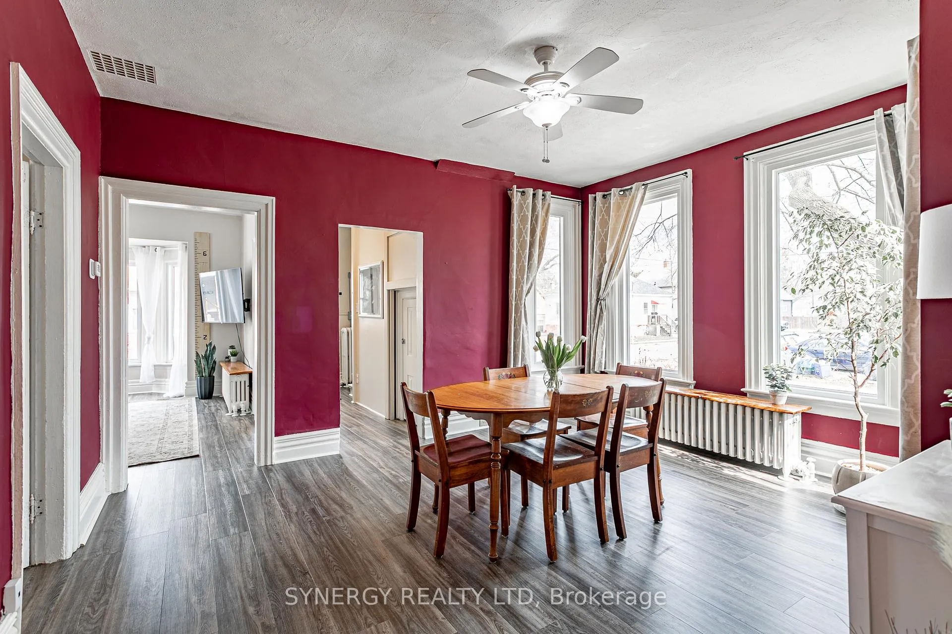Photo 10 of 275 Cromwell Street, Sarnia — HOMEH