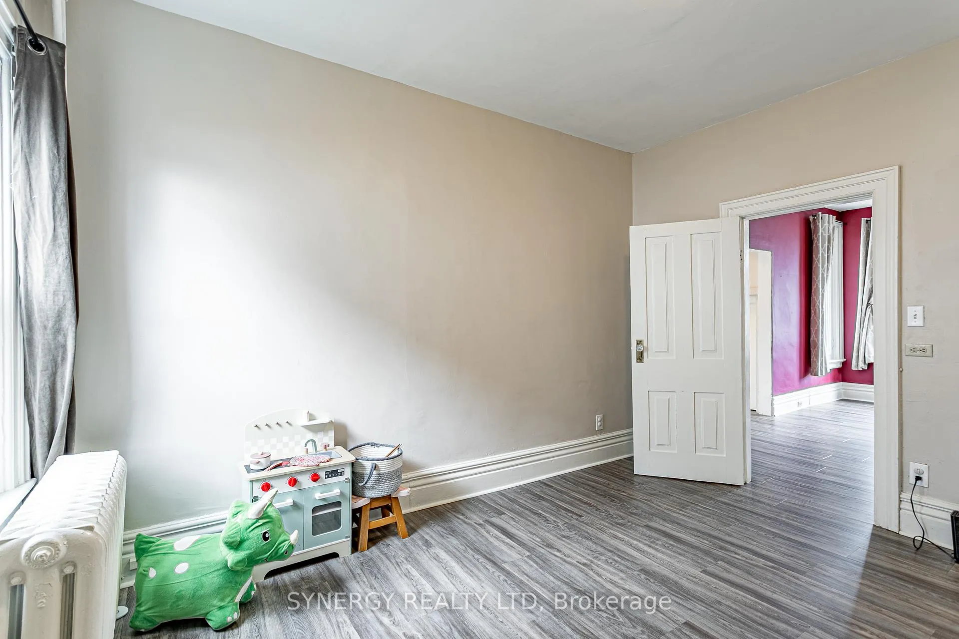 Photo 16 of 275 Cromwell Street, Sarnia — HOMEH