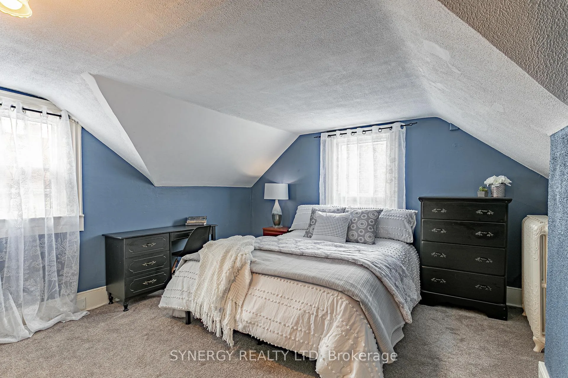 Photo 18 of 275 Cromwell Street, Sarnia — HOMEH