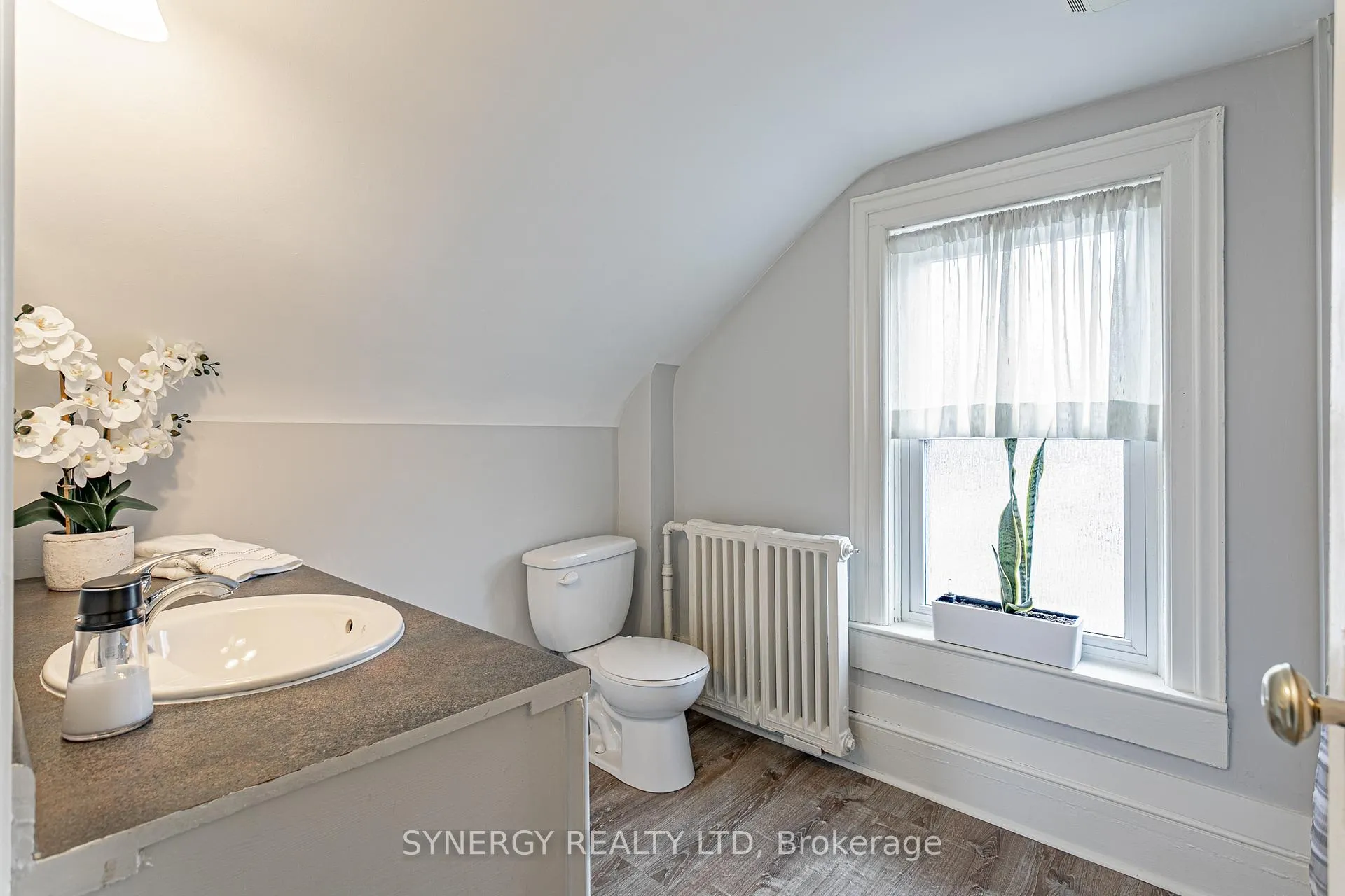 Photo 20 of 275 Cromwell Street, Sarnia — HOMEH