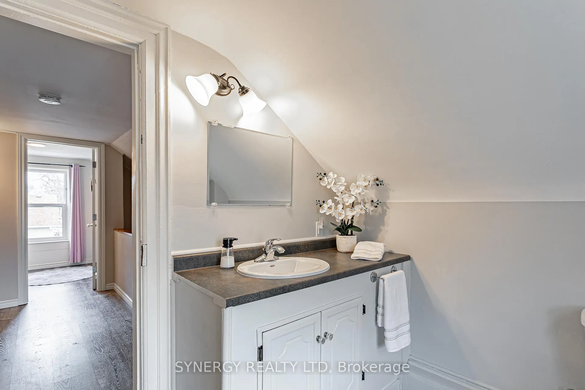 Photo 21 of 275 Cromwell Street, Sarnia — HOMEH