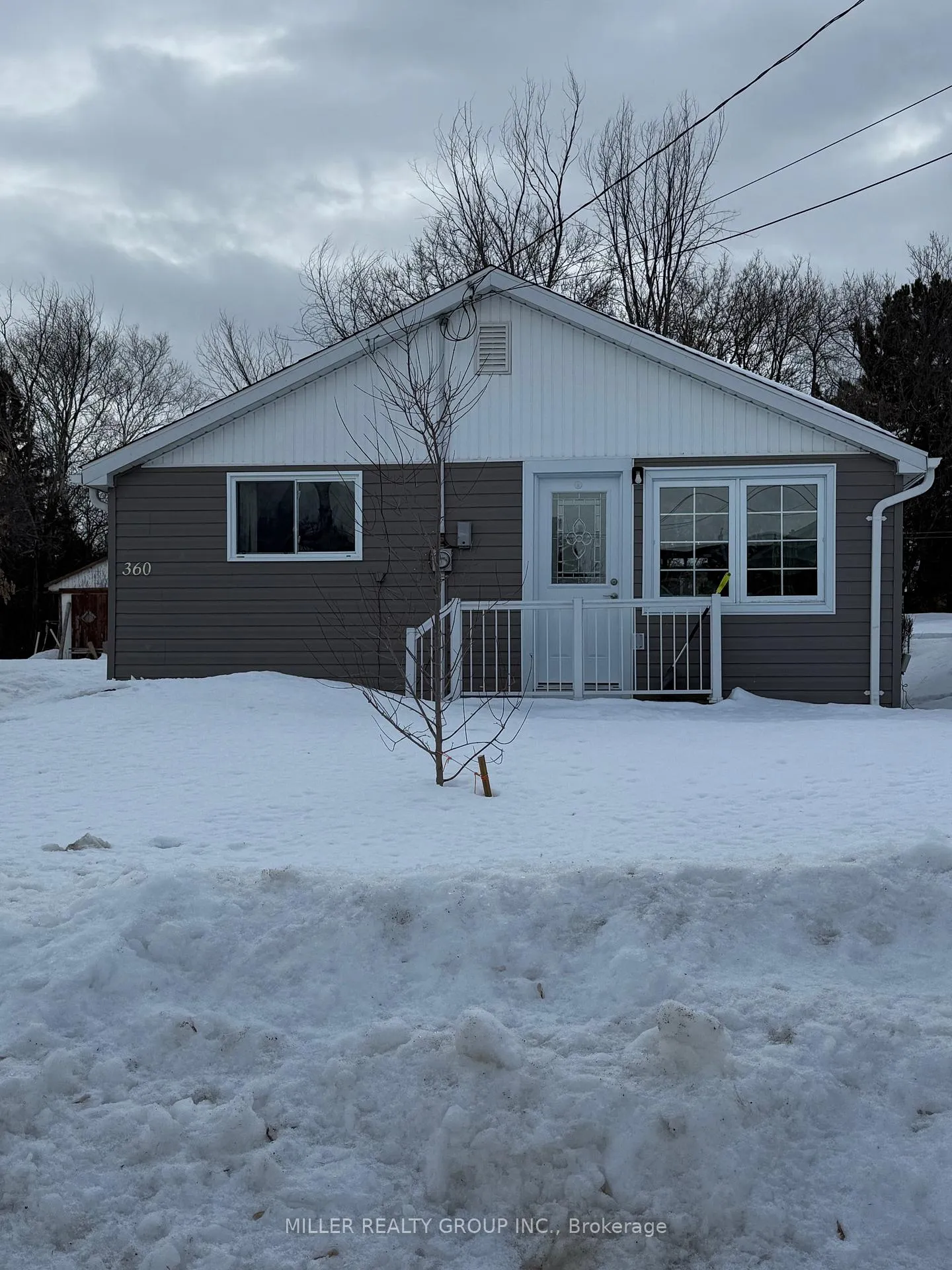 Front of 360 View Street