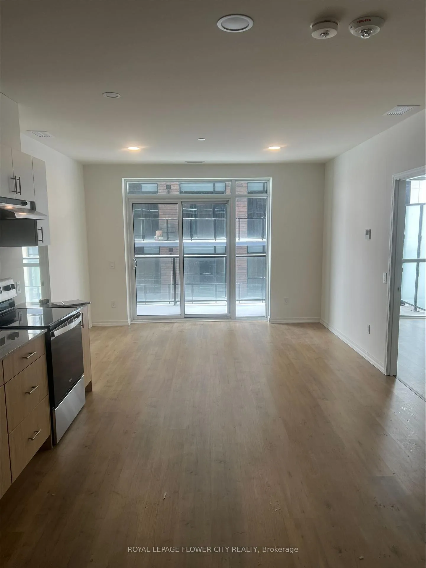Photo 5 of Unit 413, 191 Elmira Drive S, Guelph, Willow West/Sugarbush/West Acres — HOMEH