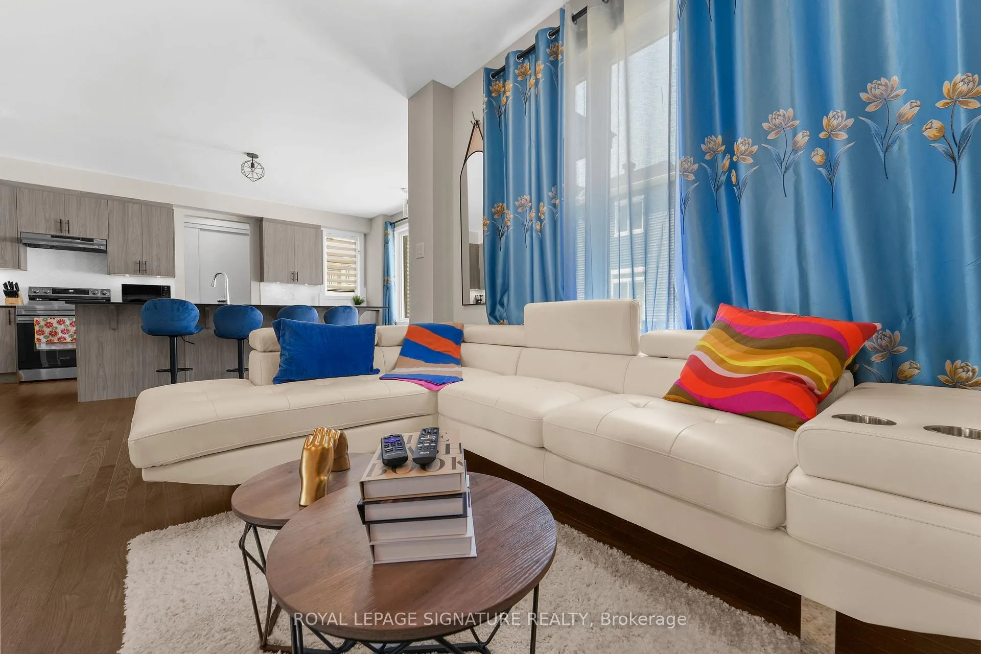 Photo 4 of 280 Sapling Grove S, Ottawa, Barrhaven - Heritage Park — HOMEH