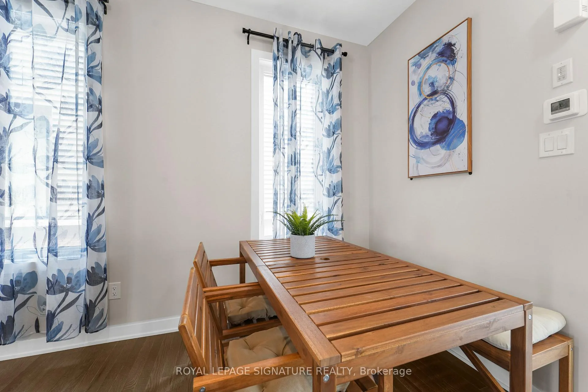 Photo 6 of 280 Sapling Grove S, Ottawa, Barrhaven - Heritage Park — HOMEH
