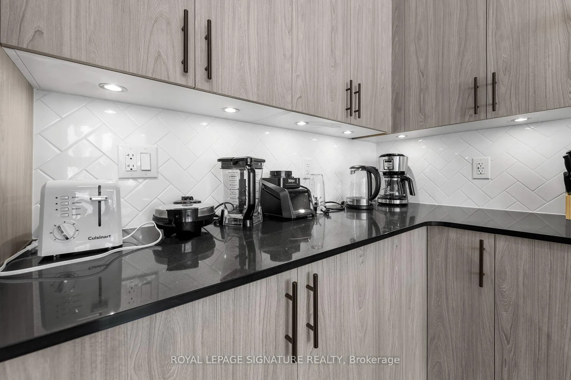 Photo 11 of 280 Sapling Grove S, Ottawa, Barrhaven - Heritage Park — HOMEH