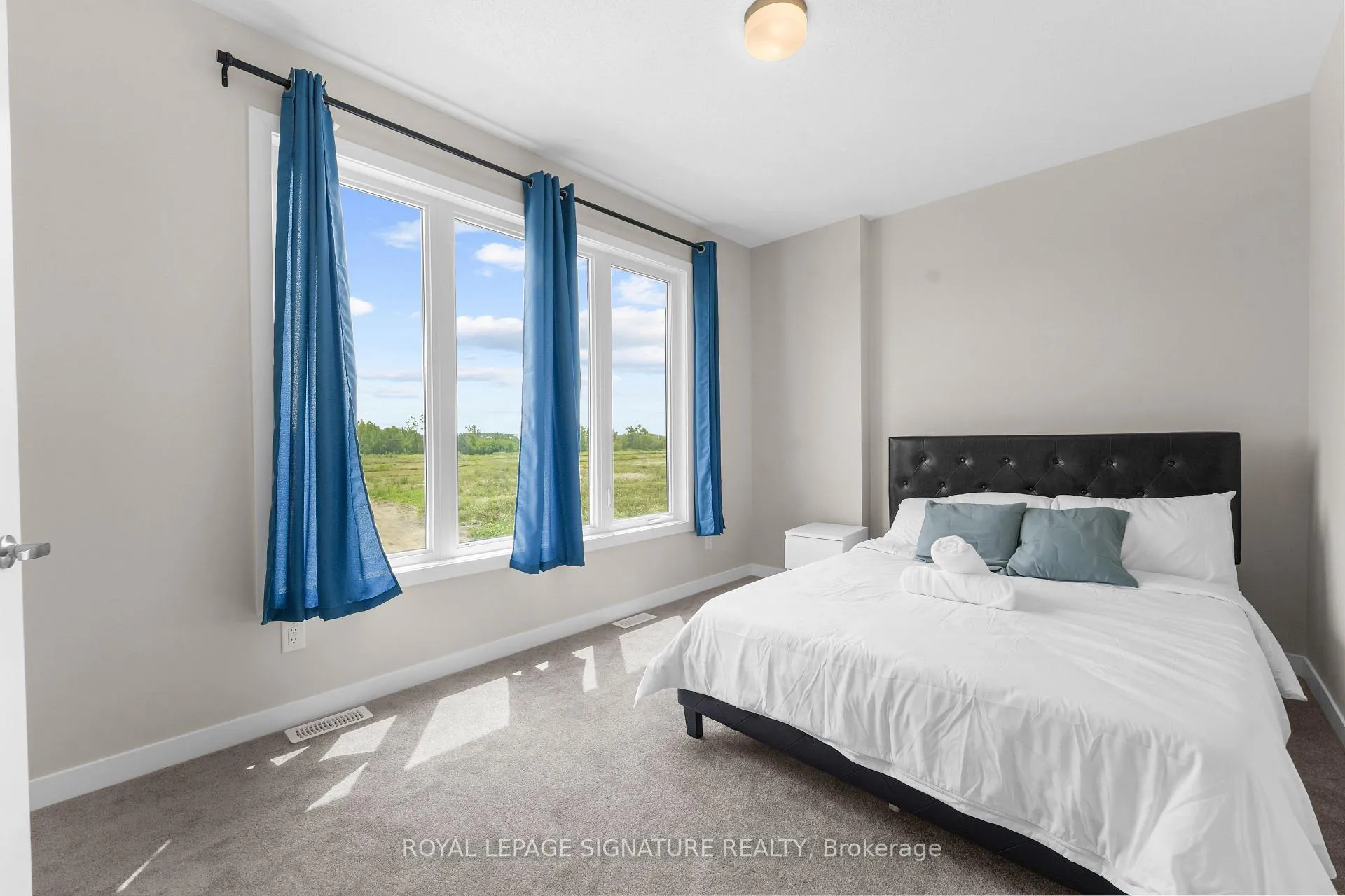 Photo 20 of 280 Sapling Grove S, Ottawa, Barrhaven - Heritage Park — HOMEH