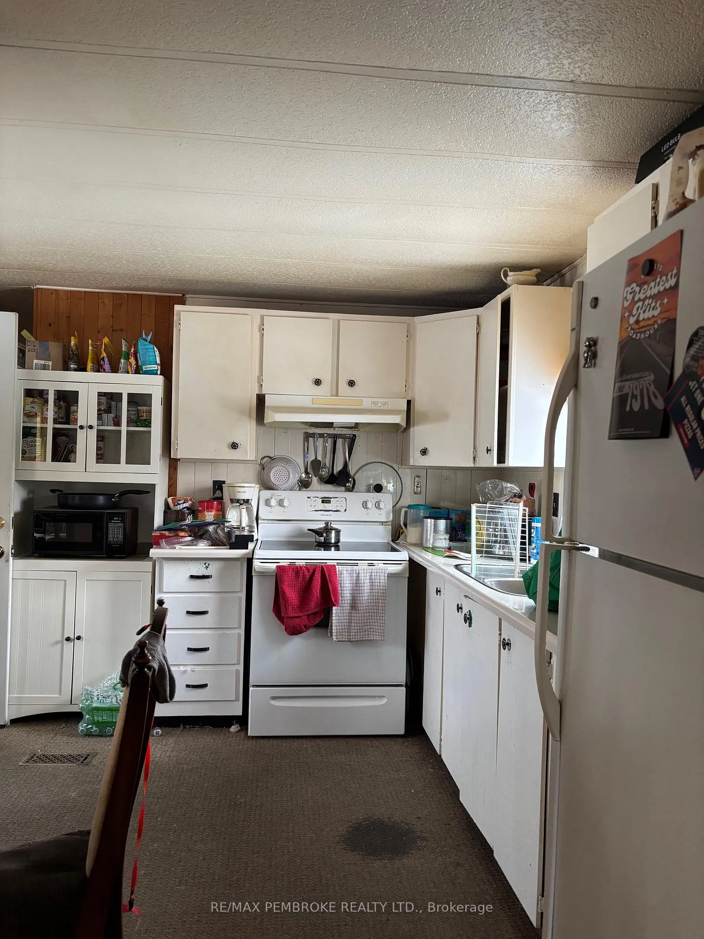 Photo 3 of 69 Pinehurst Estates, Petawawa — HOMEH