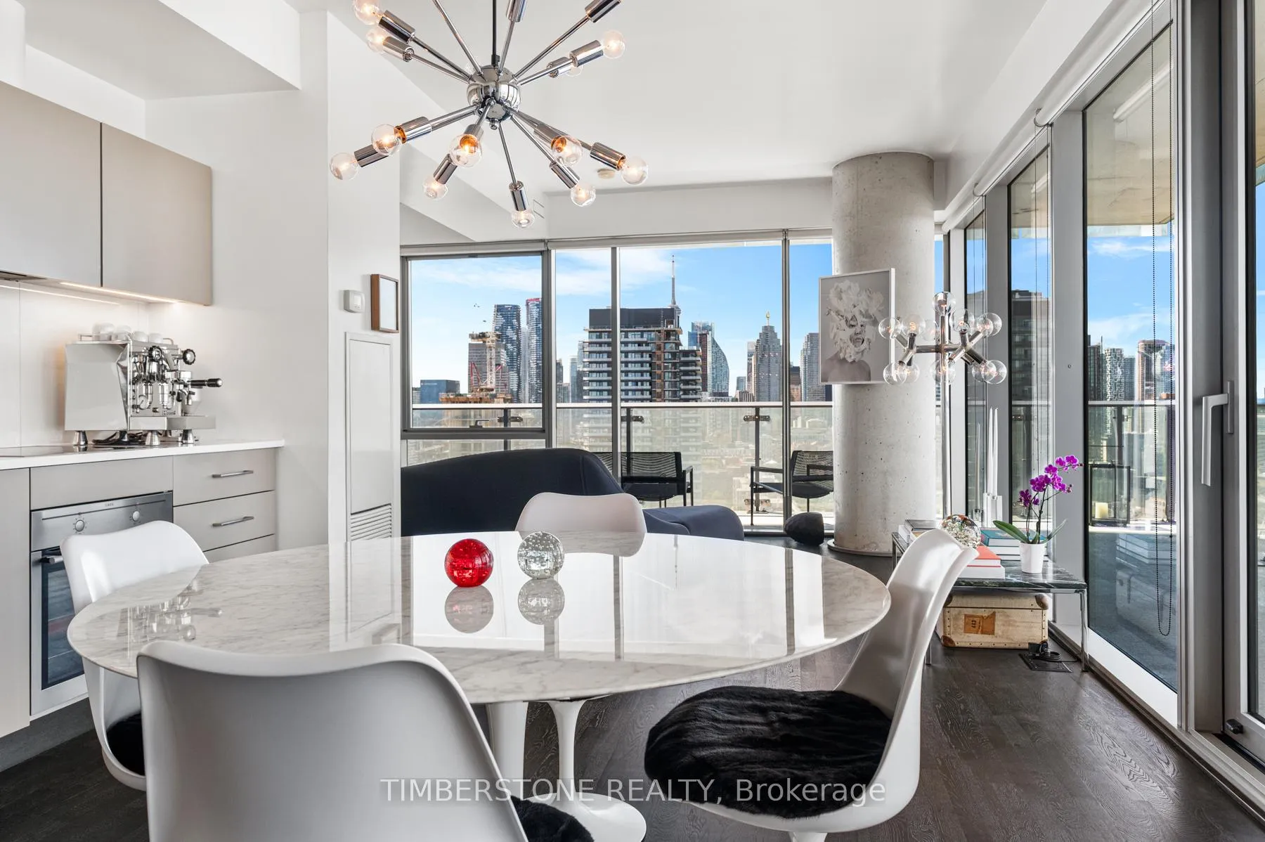 Photo 4 of Unit 2602, 70 Distillery Lane, Toronto, Waterfront Communities — HOMEH