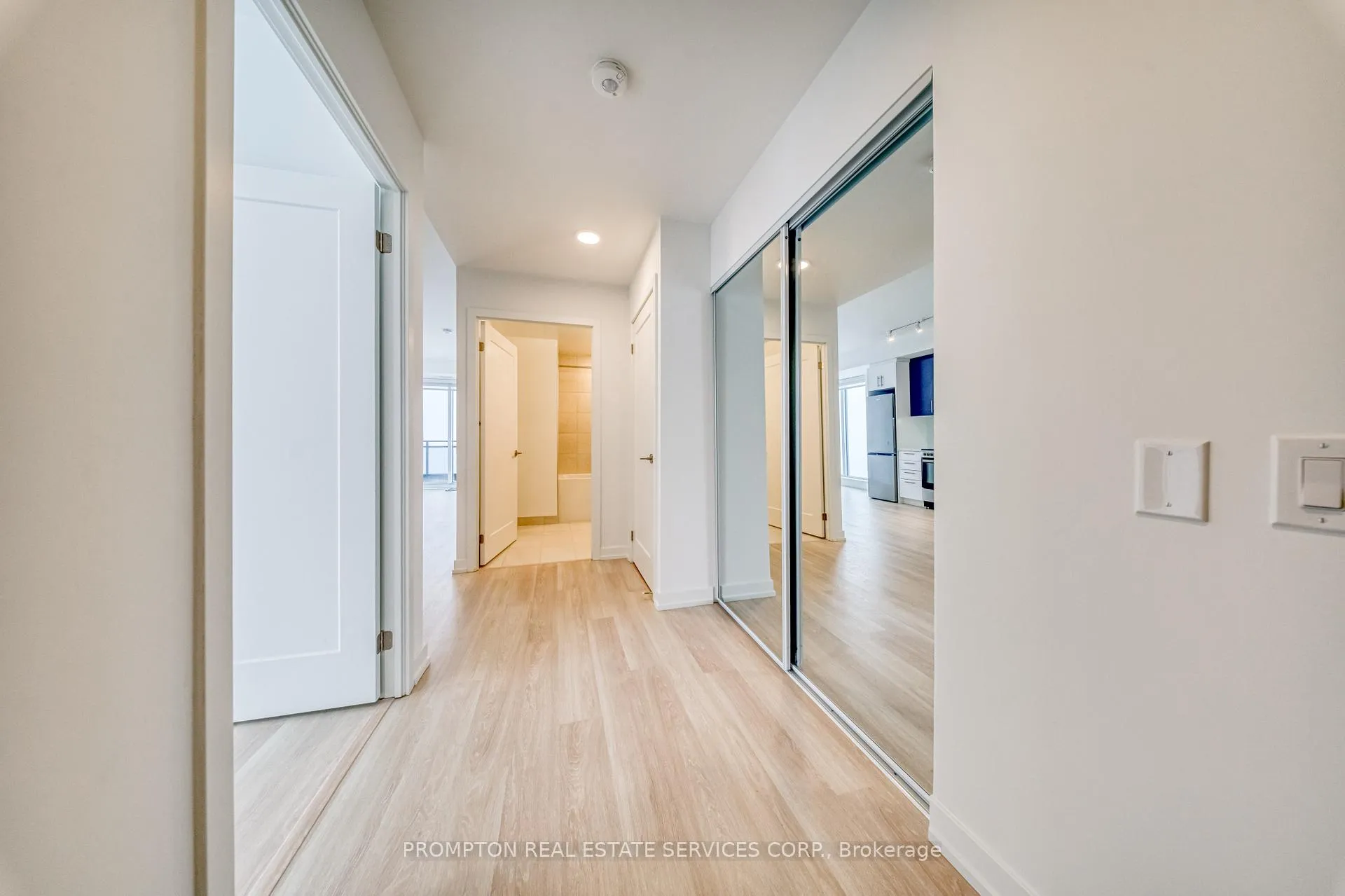 Photo 3 of Unit 1210, 9763 Markham Road, Markham, Greensborough — HOMEH
