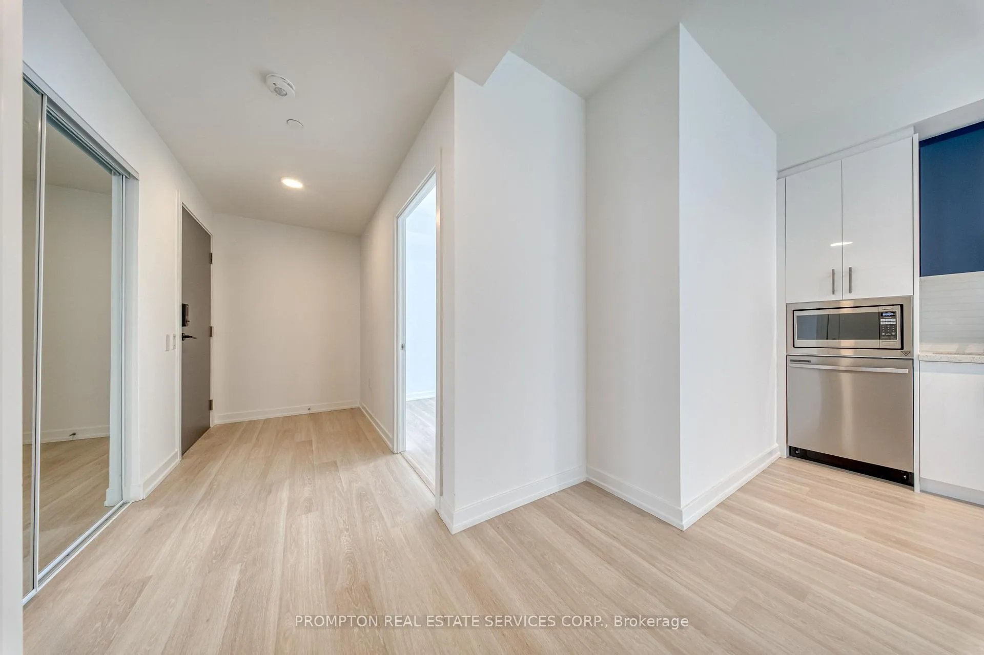 Photo 4 of Unit 1210, 9763 Markham Road, Markham, Greensborough — HOMEH