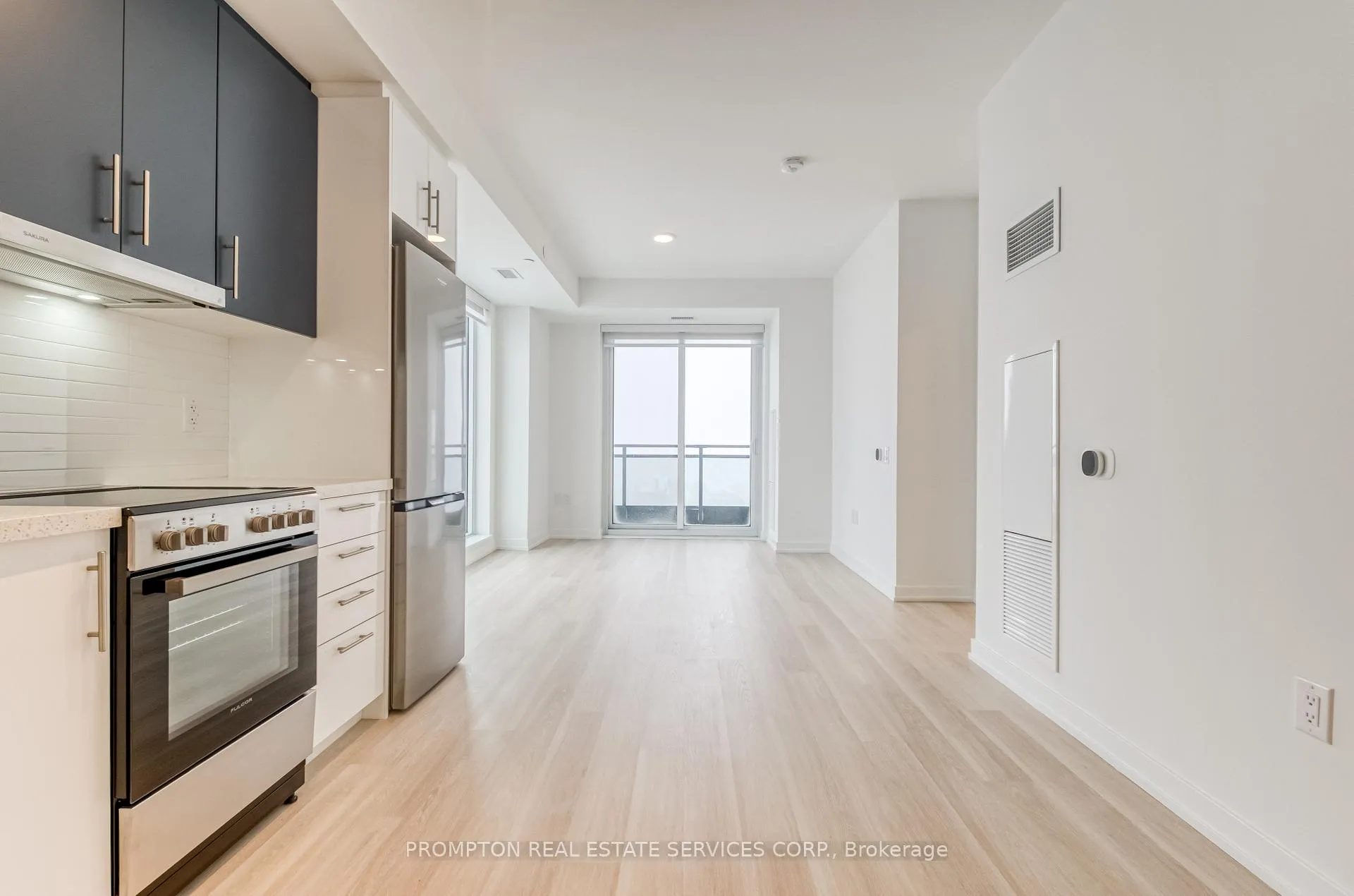 Photo 5 of Unit 1210, 9763 Markham Road, Markham, Greensborough — HOMEH