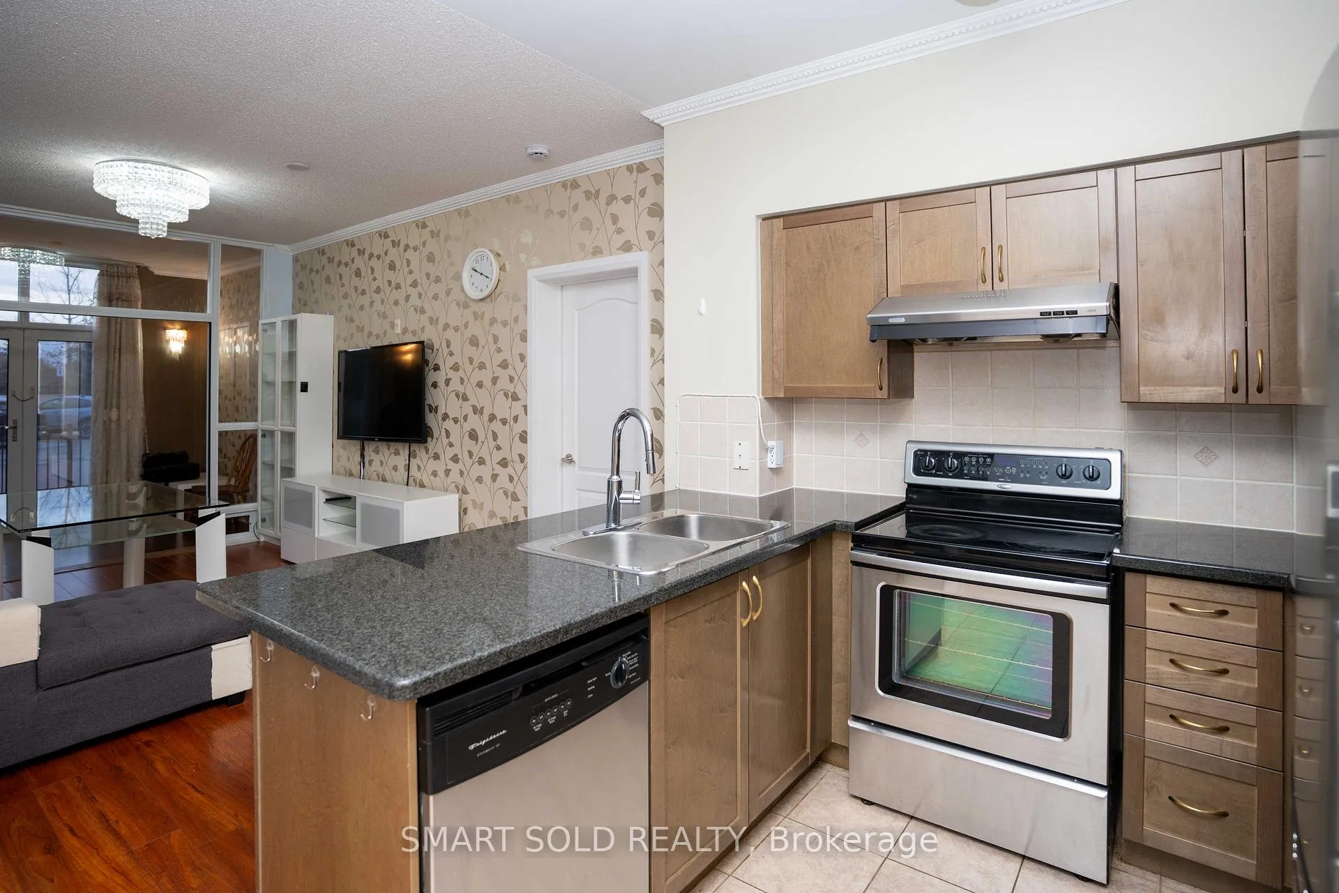 Photo 5 of Unit 105, 7373 Kennedy Road, Markham, Milliken Mills East — HOMEH
