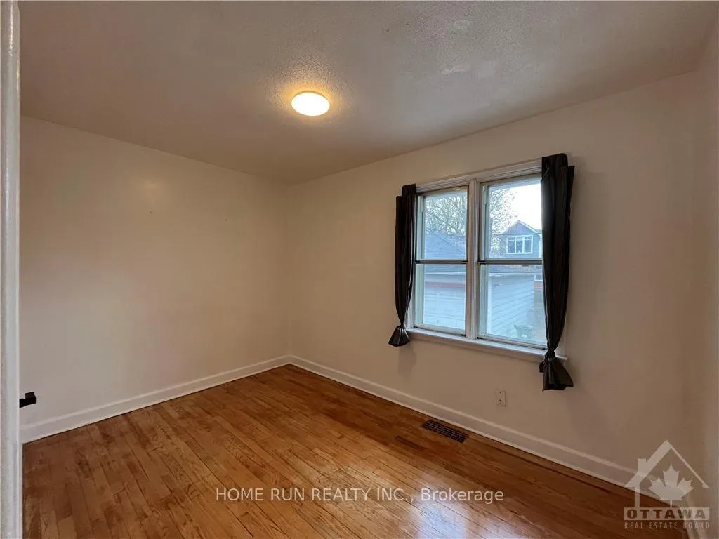 Photo 14 of 98 Donald Street, Ottawa, Overbrook — HOMEH