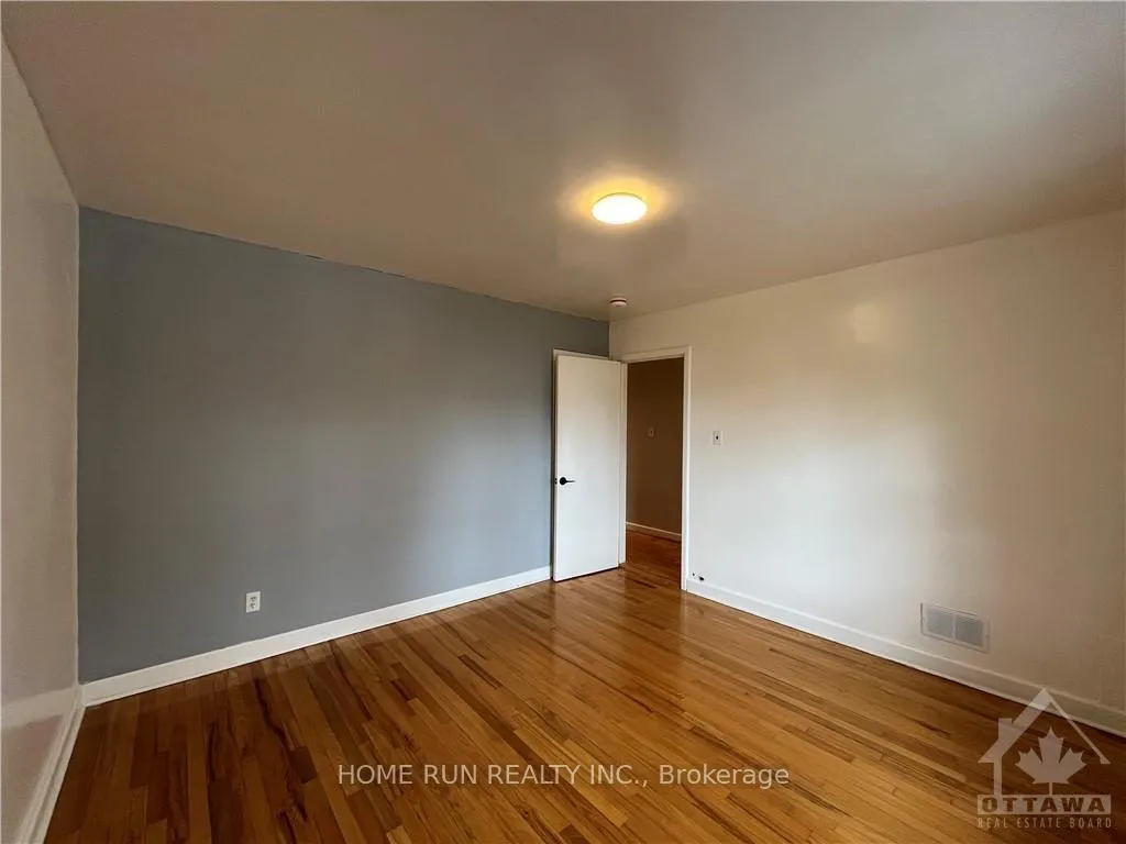 Photo 25 of 98 Donald Street, Ottawa, Overbrook — HOMEH