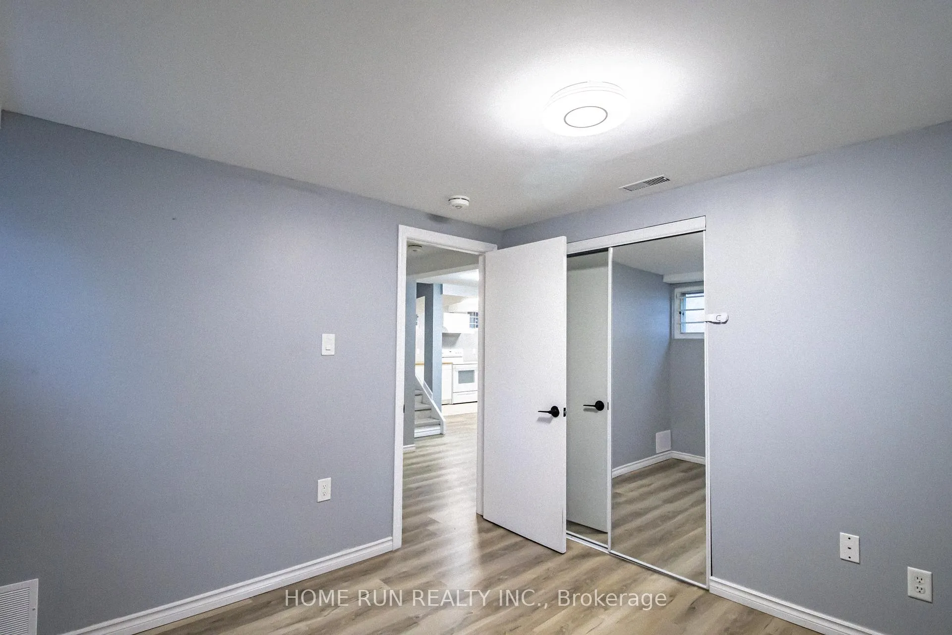 Photo 37 of 98 Donald Street, Ottawa, Overbrook — HOMEH