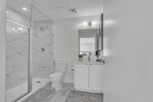 Photo 15 of Unit 207, 1440 Clarriage Court, Milton, Ford — HOMEH