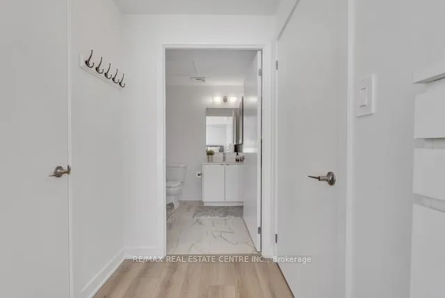 Photo 16 of Unit 207, 1440 Clarriage Court, Milton, Ford — HOMEH