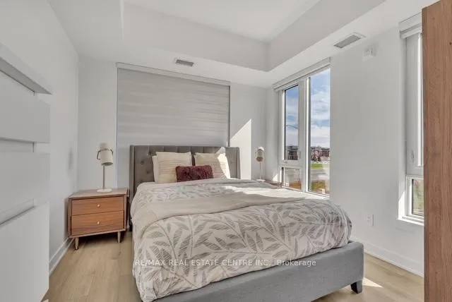 Photo 17 of Unit 207, 1440 Clarriage Court, Milton, Ford — HOMEH