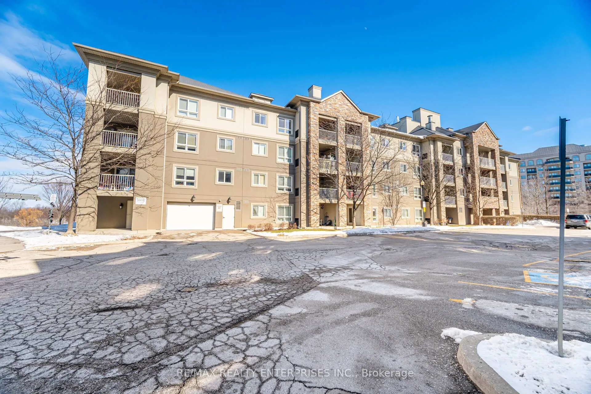 Photo 1 of Unit 1420, 8 Dayspring Circle, Brampton, Goreway Drive Corridor — HOMEH