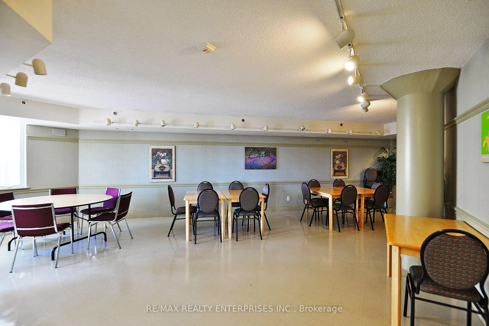 Photo 27 of Unit 1420, 8 Dayspring Circle, Brampton, Goreway Drive Corridor — HOMEH