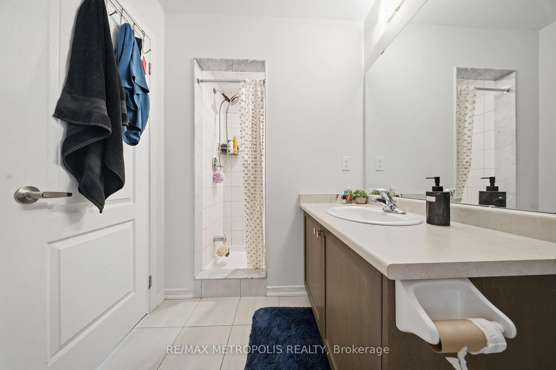 Photo 15 of 408 Blackburn Drive, Brantford, Shellard Lane — HOMEH