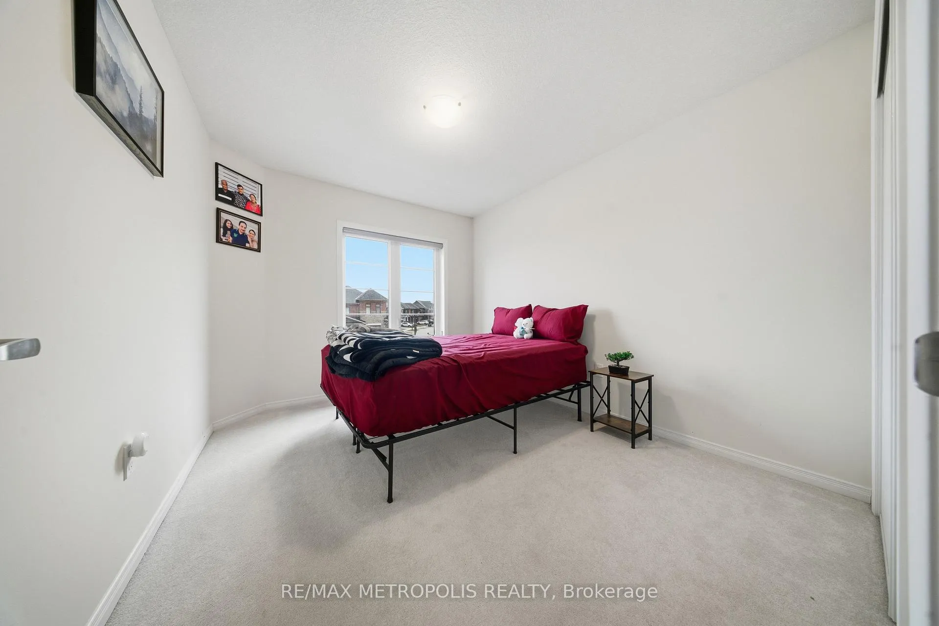 Photo 16 of 408 Blackburn Drive, Brantford, Shellard Lane — HOMEH