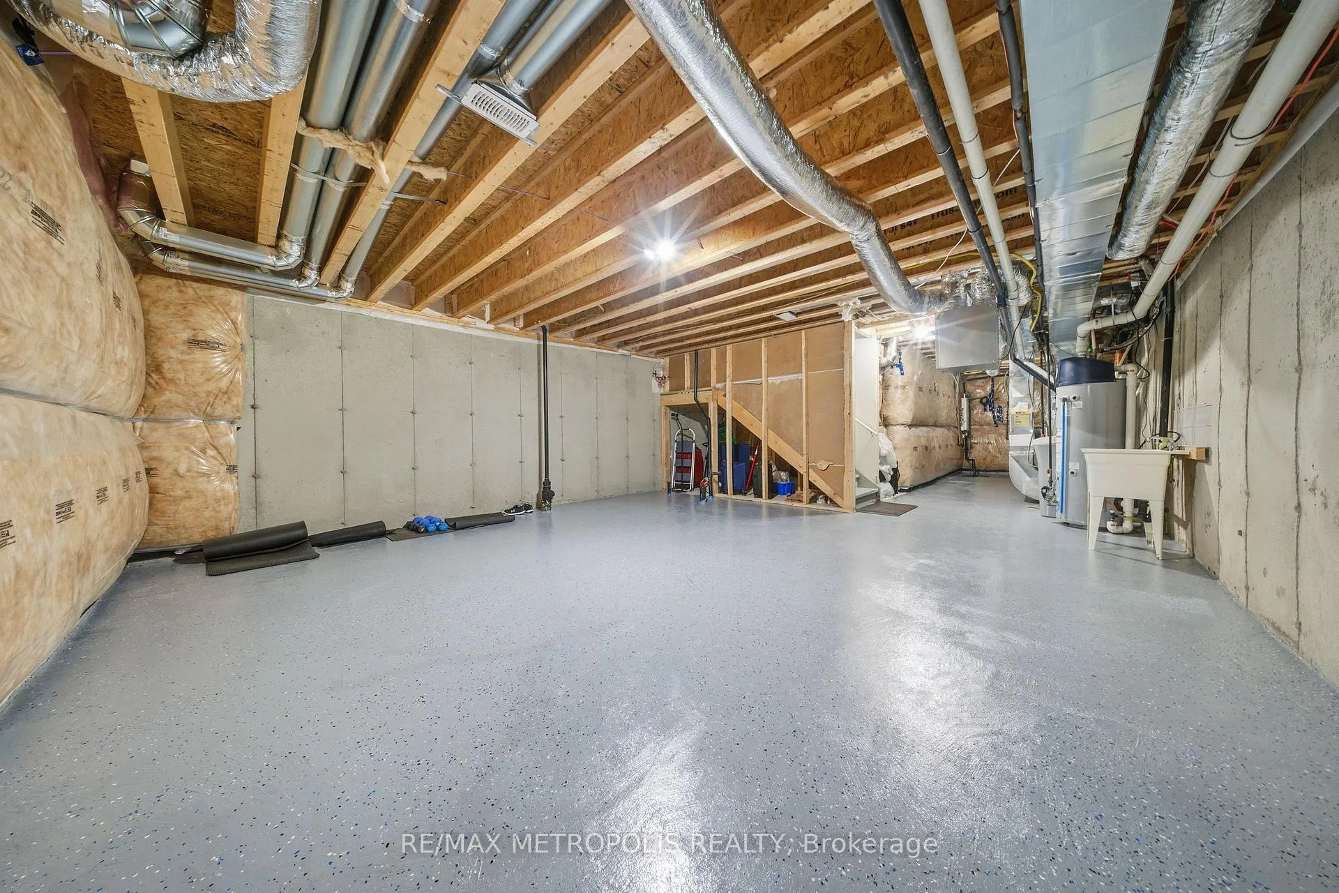 Photo 23 of 408 Blackburn Drive, Brantford, Shellard Lane — HOMEH