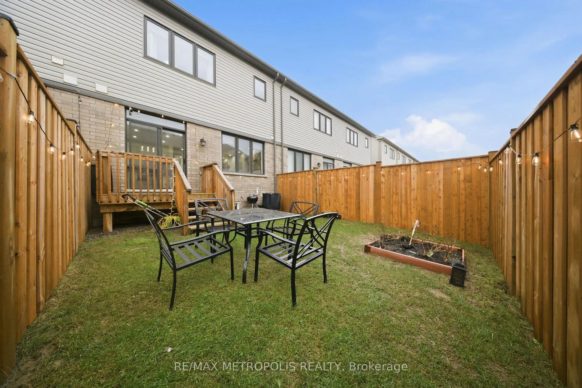 Photo 25 of 408 Blackburn Drive, Brantford, Shellard Lane — HOMEH