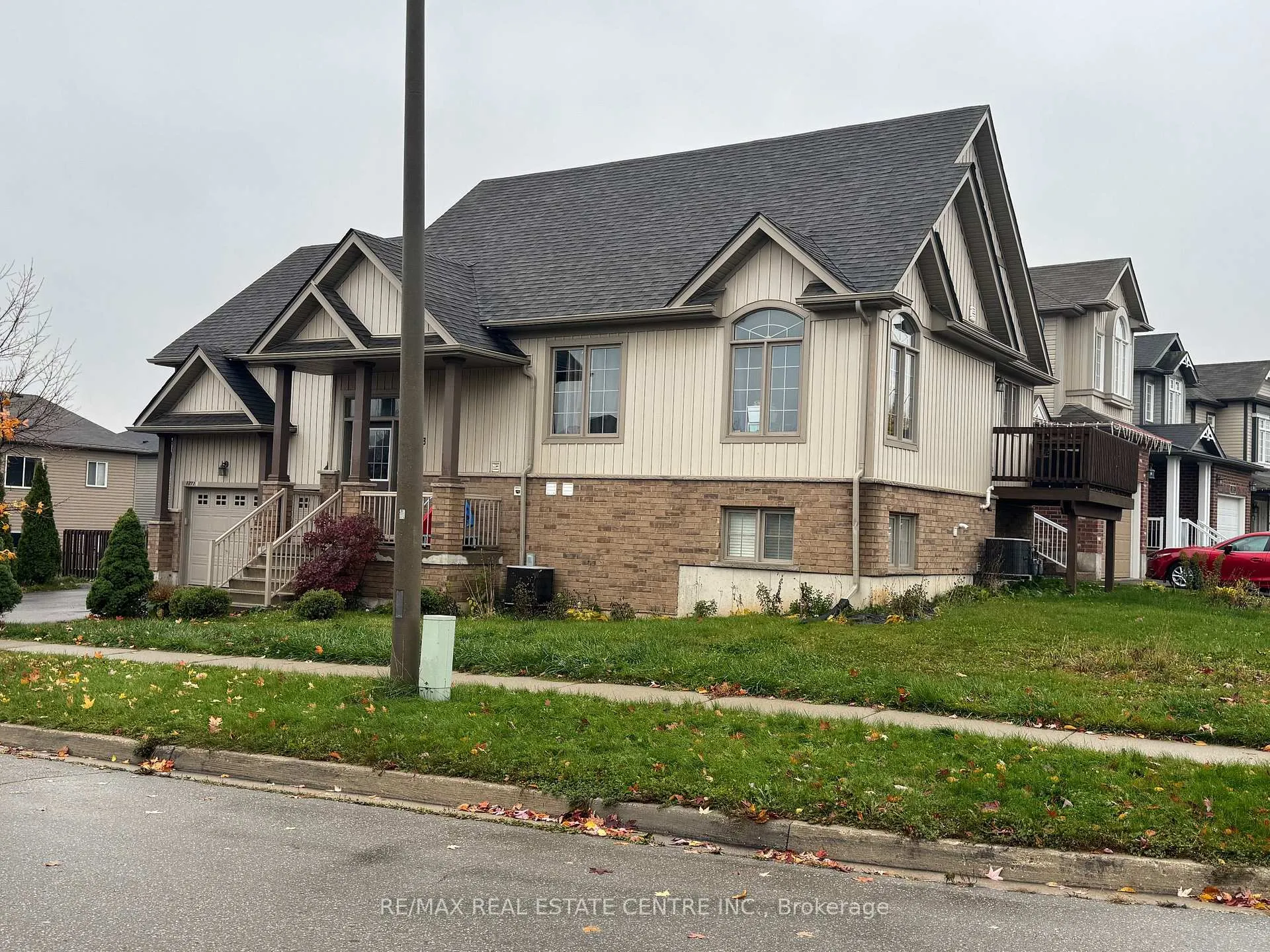 Photo 1 of 1273 Countrystone Drive, Waterloo — HOMEH