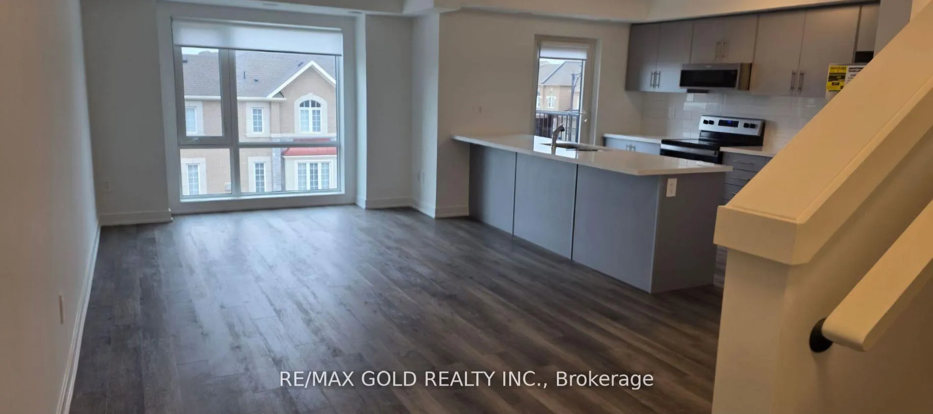 Photo 8 of Unit 12, 65 Romilly Drive N, Brampton, Northwest Brampton — HOMEH