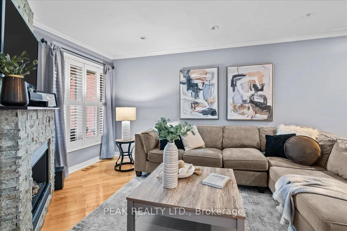 Photo 7 of 80 Fry Crescent, Clarington, Bowmanville — HOMEH