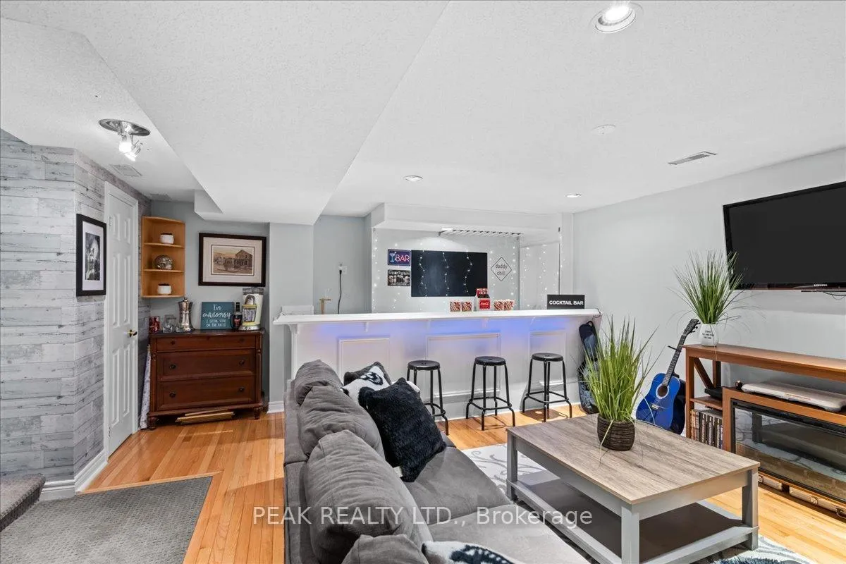 Photo 30 of 80 Fry Crescent, Clarington, Bowmanville — HOMEH